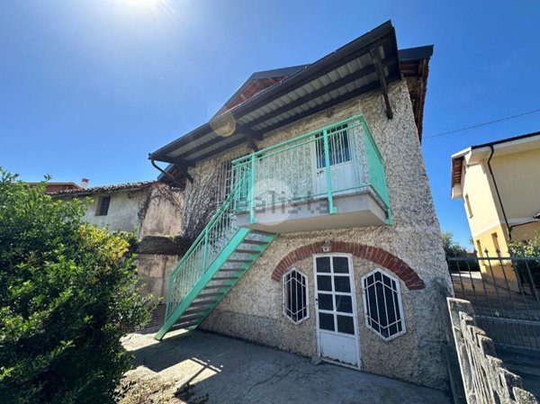 esavano in vendita a Villafalletto