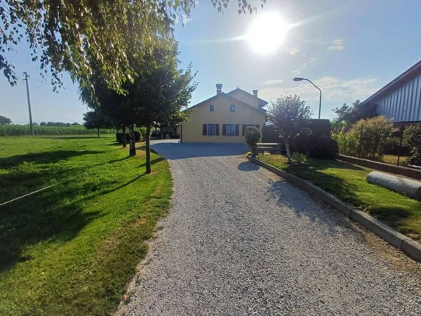 casa indipendente in vendita a Villafalletto