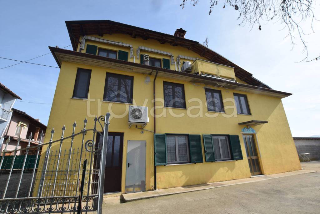 casa indipendente in vendita a Villanova Mondovì