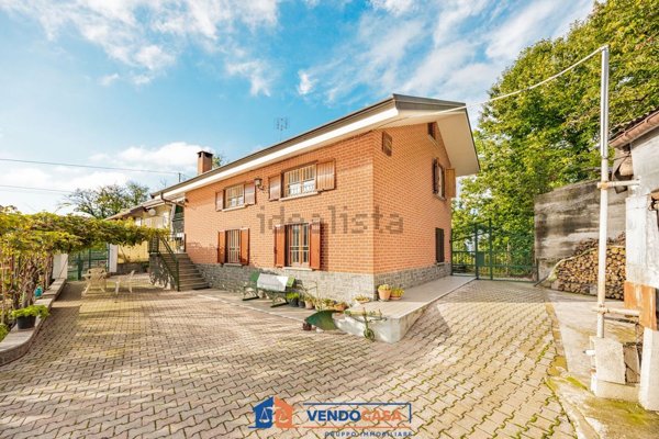casa semindipendente in vendita a Villanova Mondovì