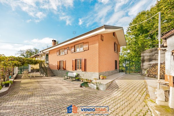 casa indipendente in vendita a Villanova Mondovì