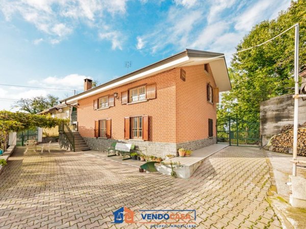 casa indipendente in vendita a Villanova Mondovì