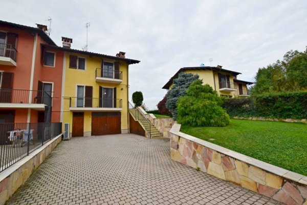casa indipendente in vendita a Villanova Mondovì