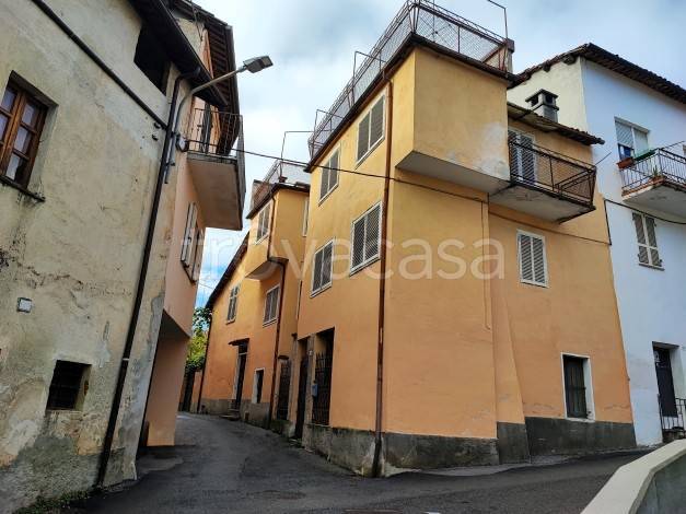 casa indipendente in vendita a Villanova Mondovì