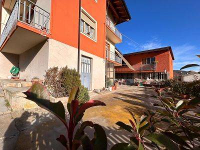 casa indipendente in vendita a Villanova Mondovì