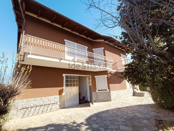 casa indipendente in vendita a Villanova Mondovì