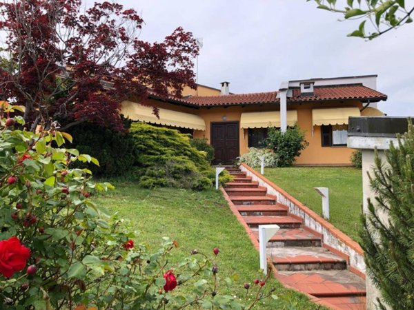 casa indipendente in vendita a Villanova Mondovì in zona Madonna del Pasco