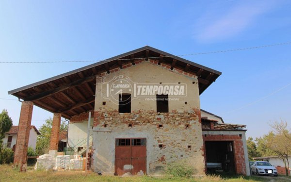 casale in vendita a Villanova Mondovì