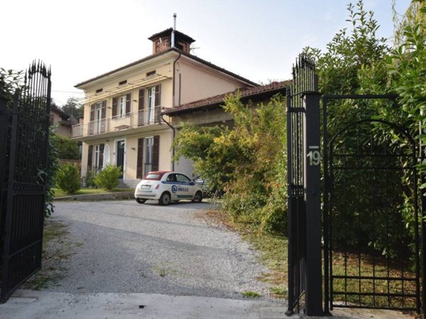 casa indipendente in vendita a Villanova Mondovì in zona Branzola
