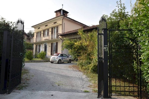casa indipendente in vendita a Villanova Mondovì in zona Branzola