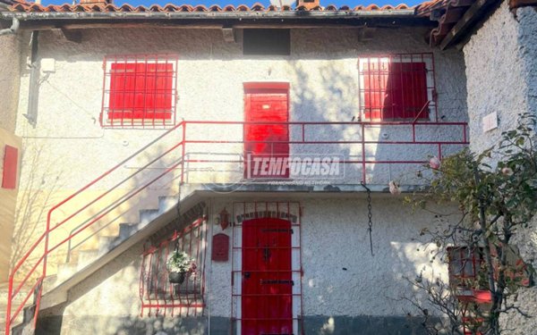 casa indipendente in vendita a Villanova Mondovì in zona Roracco