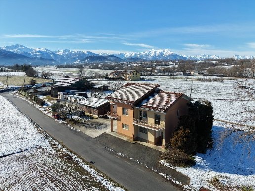 casa indipendente in vendita a Villanova Mondovì