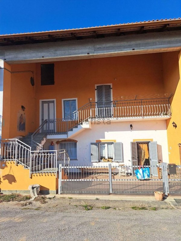 casa indipendente in vendita a Villanova Mondovì in zona Branzola