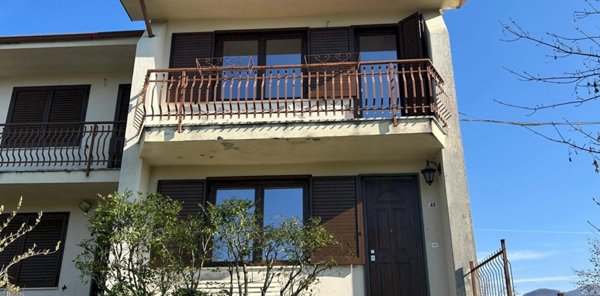 casa indipendente in vendita a Villanova Mondovì