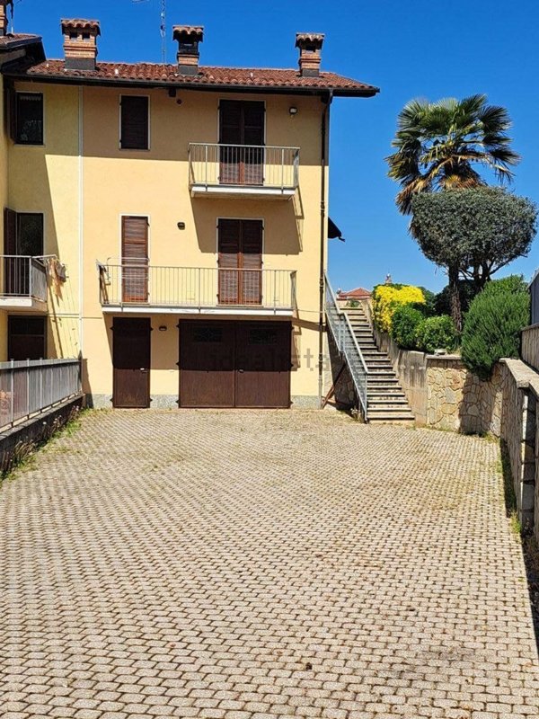 casa indipendente in vendita a Villanova Mondovì