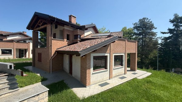 casa indipendente in vendita a Villanova Mondovì in zona Branzola