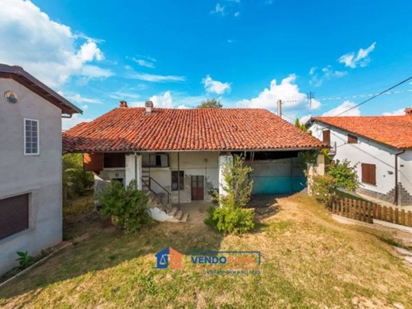 casale in vendita a Villanova Mondovì in zona Roracco