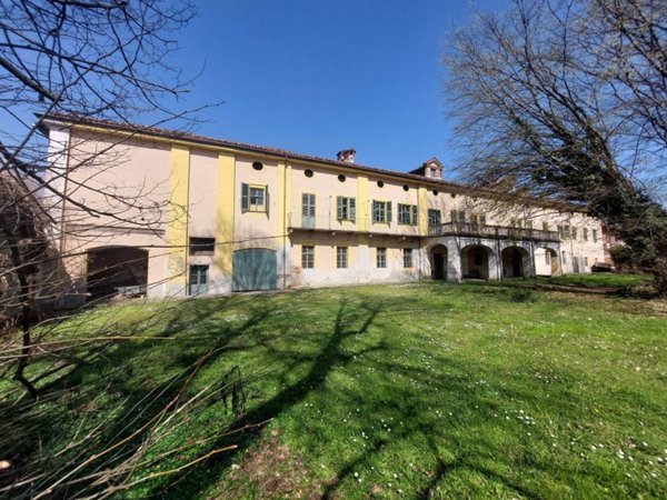 intera palazzina in vendita a Villanova Solaro