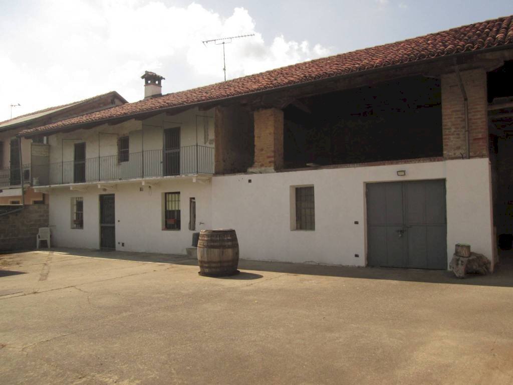 casale in vendita a Villanova Solaro