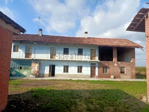 casale in vendita a Villanova Solaro