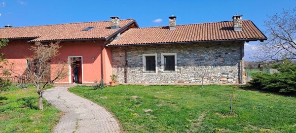 casale in vendita a Villar San Costanzo