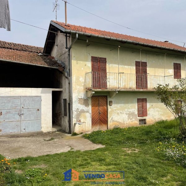 casa indipendente in vendita a Villar San Costanzo