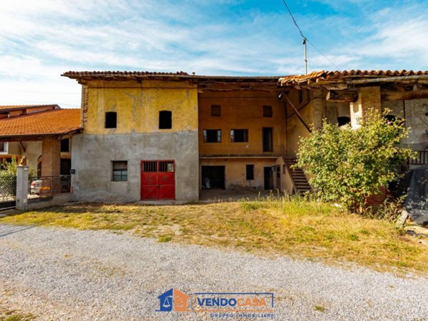 casa indipendente in vendita a Villar San Costanzo