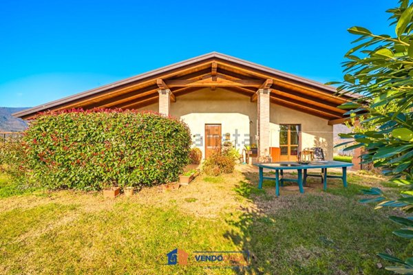 casa indipendente in vendita a Villar San Costanzo