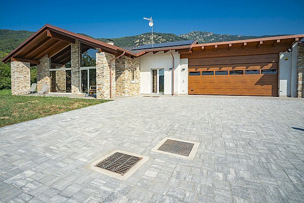 casa indipendente in vendita a Villar San Costanzo