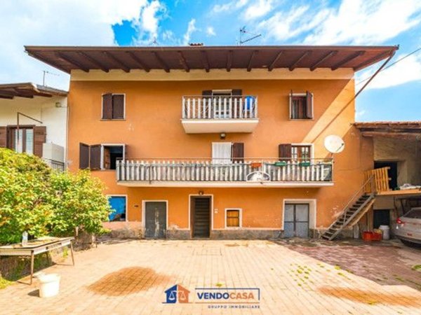 casa indipendente in vendita a Villar San Costanzo