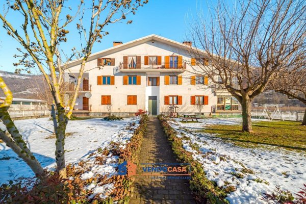 appartamento in vendita a Villar San Costanzo