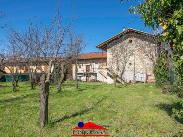 casa indipendente in vendita a Villar San Costanzo