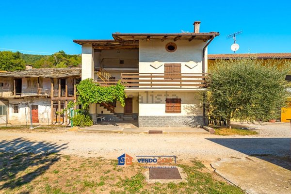 casa indipendente in vendita a Villar San Costanzo