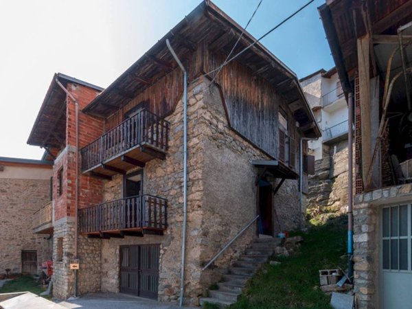casa indipendente in vendita a Vinadio