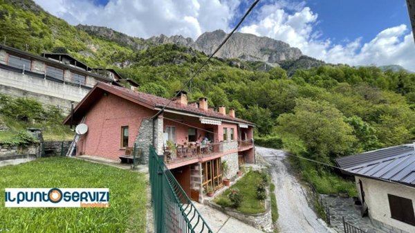 casa indipendente in vendita a Vinadio