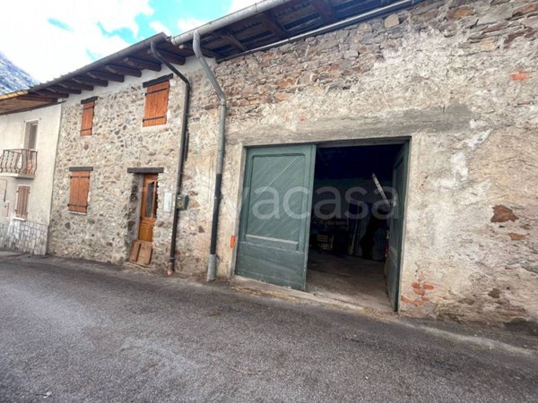casa indipendente in vendita a Vinadio