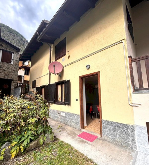 casa indipendente in vendita a Vinadio