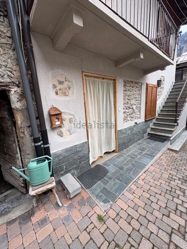 casa indipendente in vendita a Vinadio