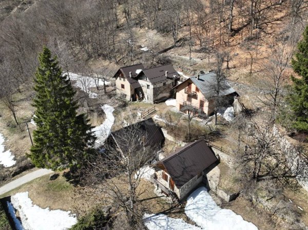 casa indipendente in vendita a Vinadio