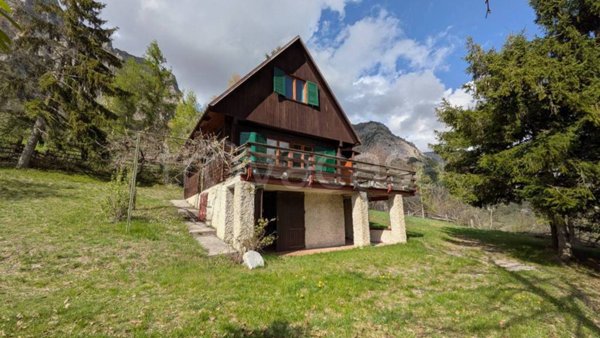 casa indipendente in vendita a Vinadio
