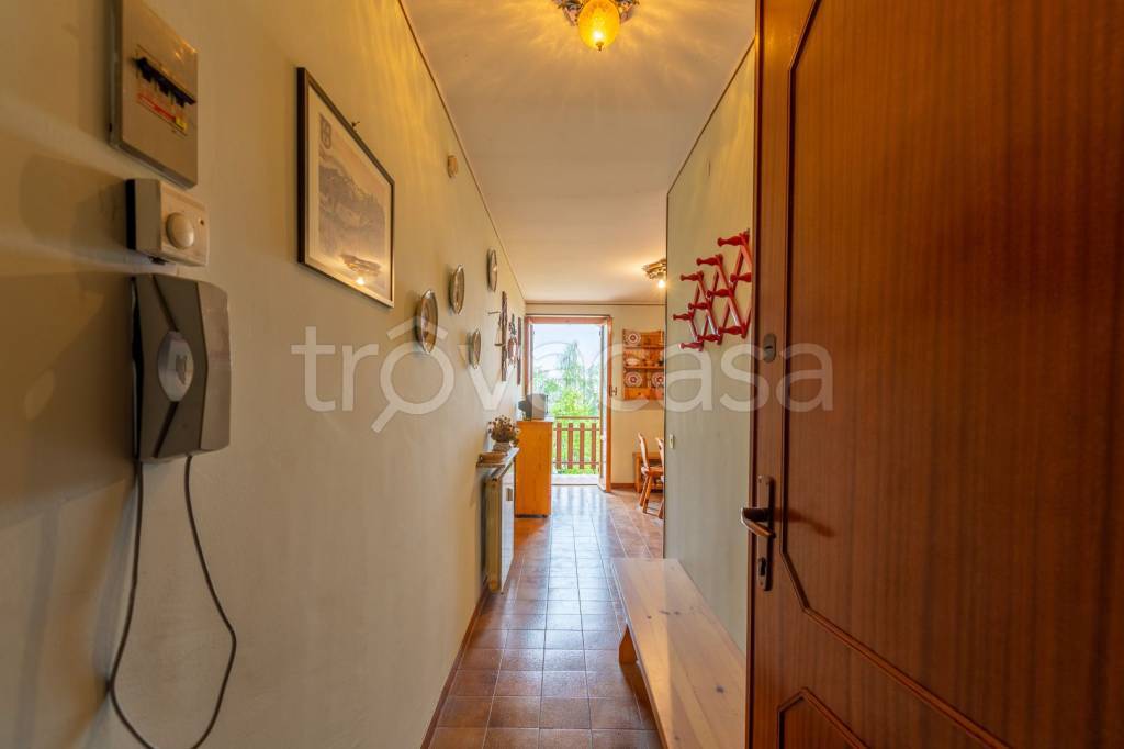appartamento in vendita a Viola