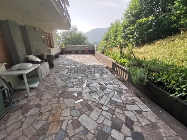 appartamento in vendita a Viola