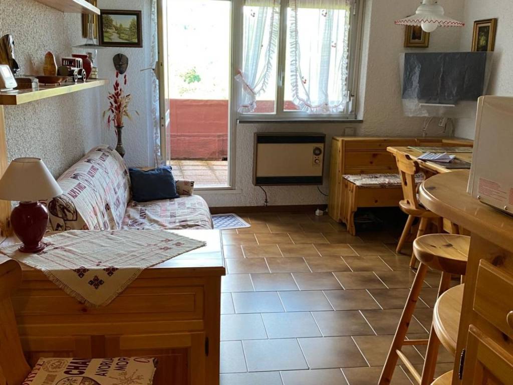 appartamento in vendita a Viola