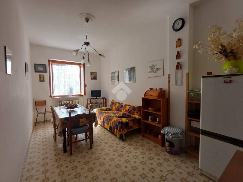 appartamento in vendita a Viola