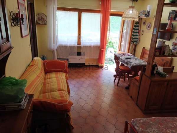 appartamento in vendita a Viola