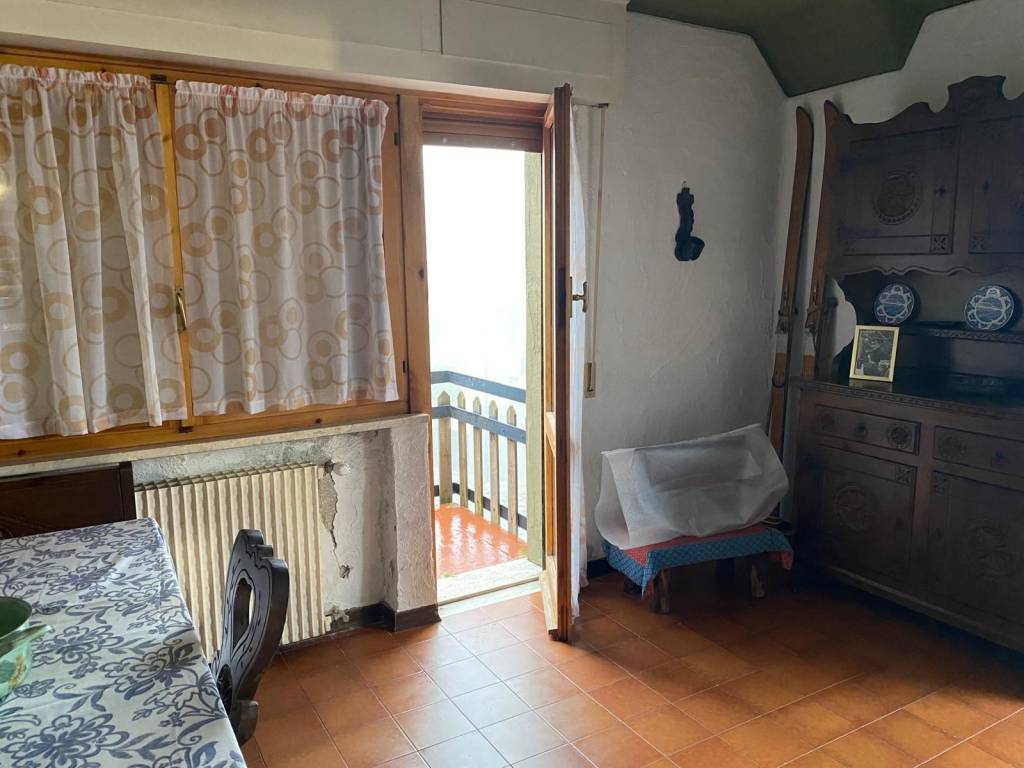 appartamento in vendita a Viola