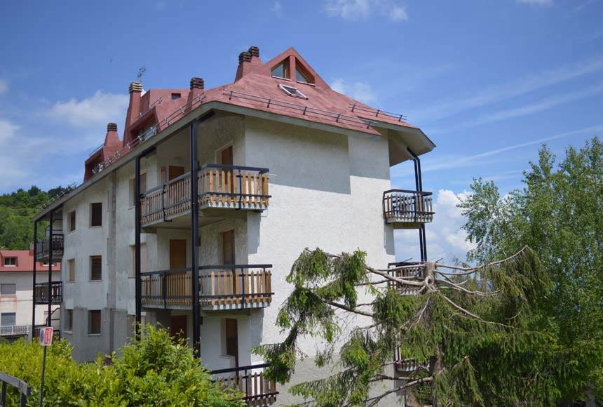 appartamento in vendita a Viola