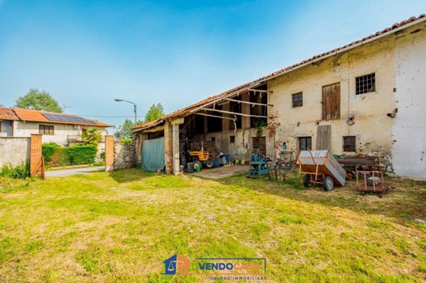 casa indipendente in vendita a Vottignasco