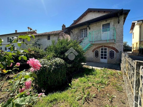 casa indipendente in vendita a Vottignasco