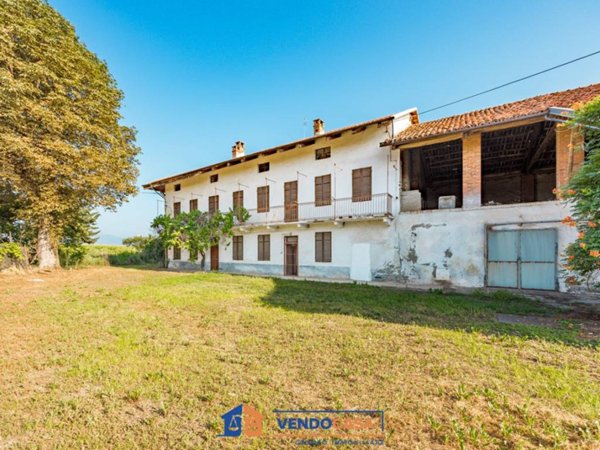 casa indipendente in vendita a Vottignasco
